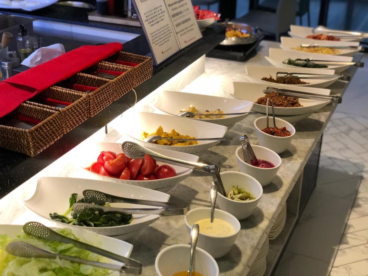 Best Louis Hamilton Hotel Changwon Exteriör bild