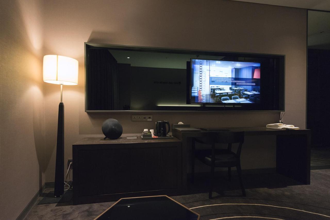 Best Louis Hamilton Hotel Changwon Exteriör bild